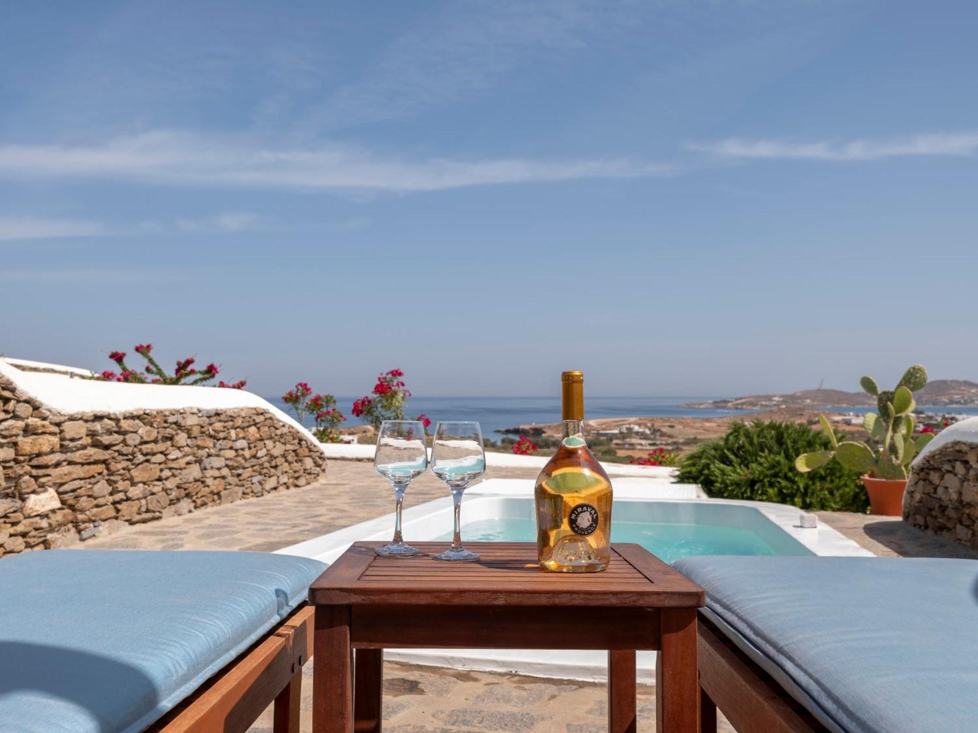 Peters Place - Paros Resort Parasporos Exteriör bild